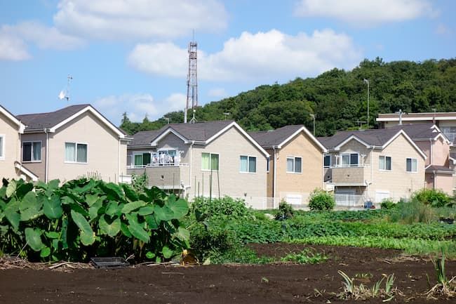 住宅地と隣接している農地
