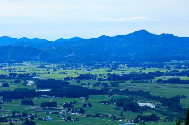 秋田県仙北平野の水田